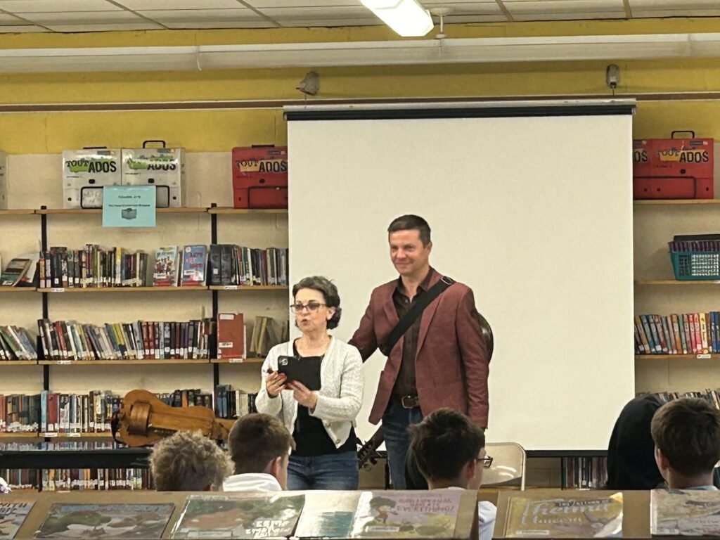 Featured image for “Зустріч з музикантом Т.Постніковим”